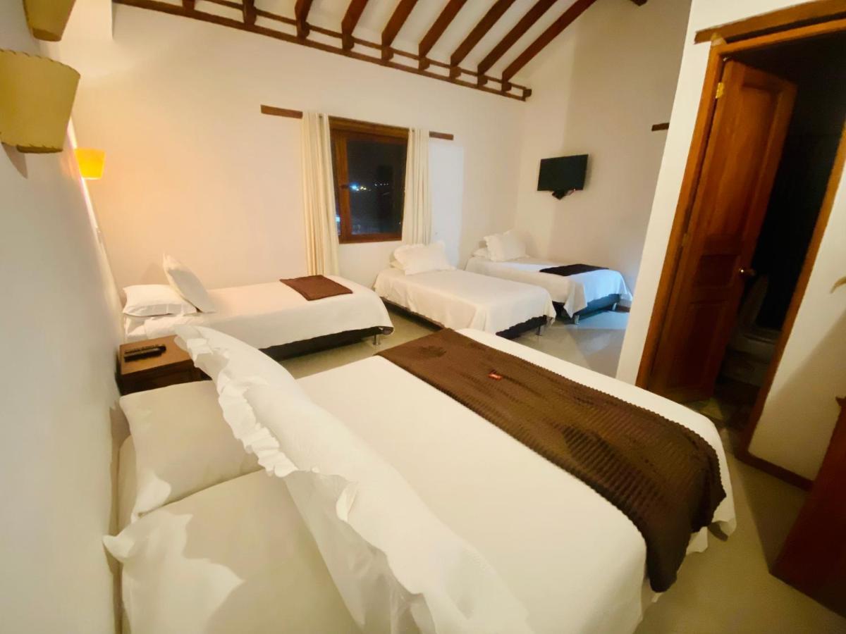 Hotel Oasis De La Villa Виля Де Лейва Екстериор снимка